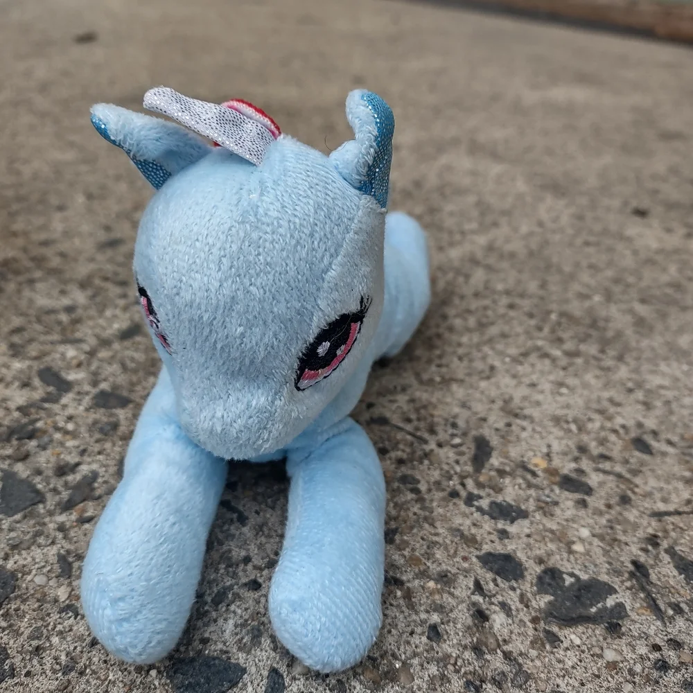 ✓Baby Pony unicorn Horse plush Greenbriar Baby blue with Candy Striped Mane - Picture 3 of 14
